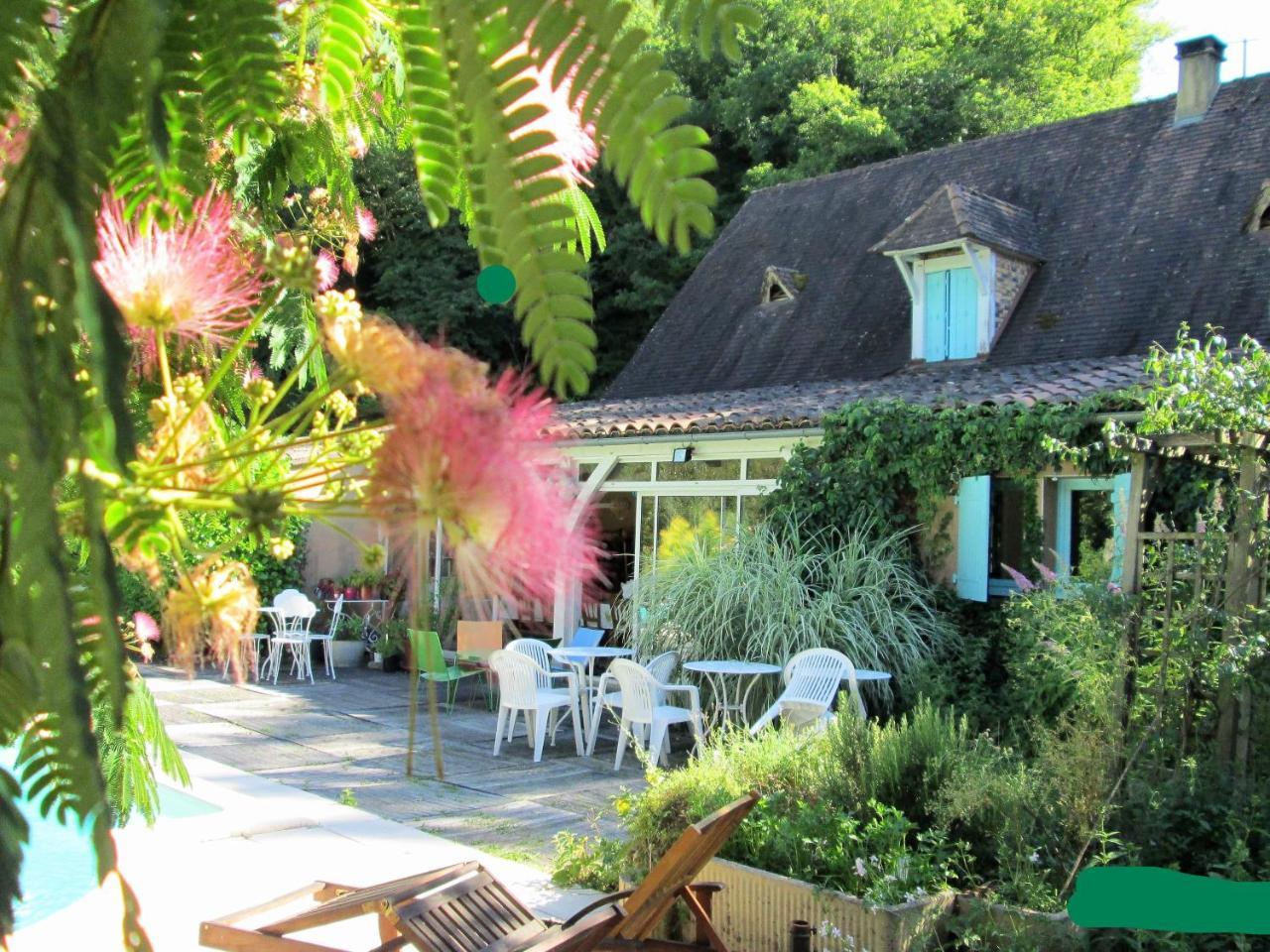 Maison D'Hotes Le Moulin Pointu Sainte-Nathalène Exterior foto